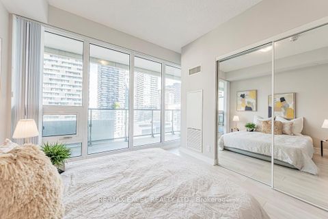 Photo 18 at 1302 - 2221 Yonge Street, Mount Pleasant West, Toronto