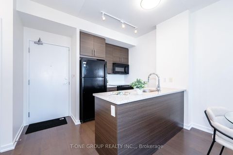 Photo 9 at 2810 - 70 Forest Manor Road, Henry Farm, Toronto