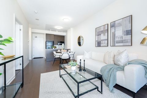 Photo 10 at 2810 - 70 Forest Manor Road, Henry Farm, Toronto