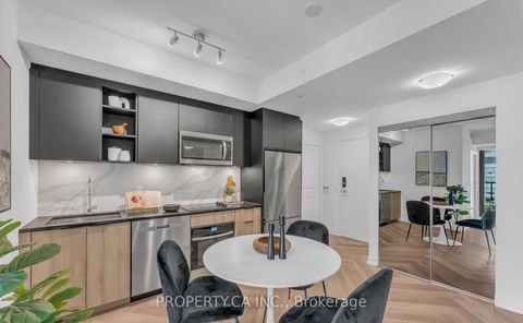 Photo 1 at 713 - 543 Richmond Street W, Waterfront Communities C1, Toronto