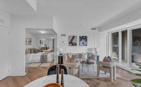 Photo 13 at 713 - 543 Richmond Street W, Waterfront Communities C1, Toronto