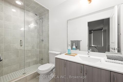 Photo 11 at 404 - 68 Merton Street, Mount Pleasant West, Toronto