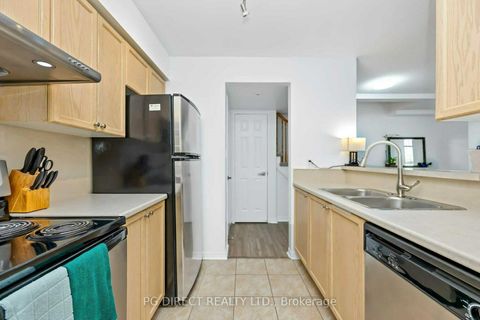 Photo 5 at 57 - 50 Turntable Crescent, Junction, Toronto