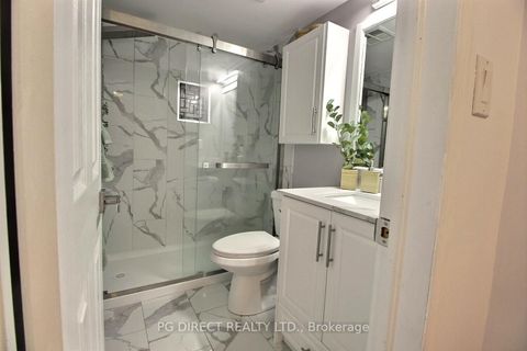 Photo 9 at 57 - 50 Turntable Crescent, Junction, Toronto