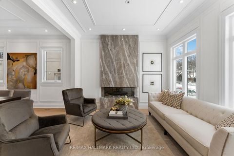 Photo 3 at 42 Agar Crescent, City Centre West, Toronto