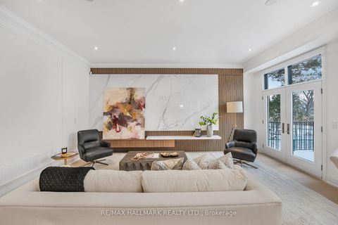 Photo 10 at 42 Agar Crescent, City Centre West, Toronto