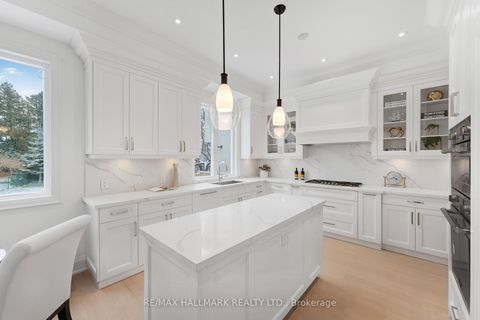 Photo 16 at 42 Agar Crescent, City Centre West, Toronto