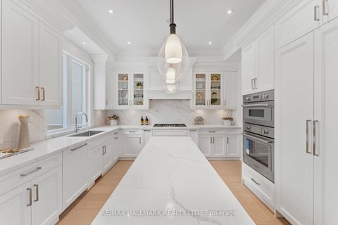 Photo 17 at 42 Agar Crescent, City Centre West, Toronto