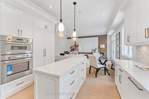 Photo 20 at 42 Agar Crescent, City Centre West, Toronto