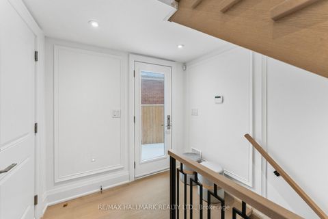 Photo 24 at 42 Agar Crescent, City Centre West, Toronto