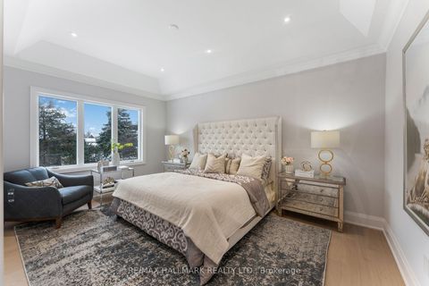 Photo 27 at 42 Agar Crescent, City Centre West, Toronto