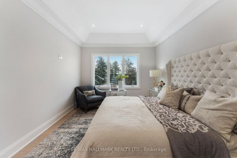 Photo 28 at 42 Agar Crescent, City Centre West, Toronto