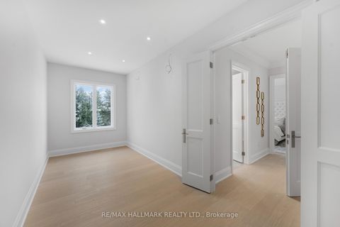 Photo 33 at 42 Agar Crescent, City Centre West, Toronto