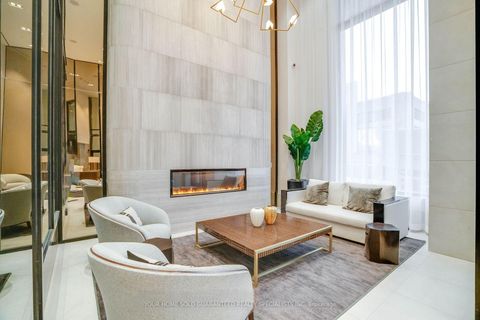 Photo 2 at 331 - 2020 Bathurst Street, Cedarvale, Toronto