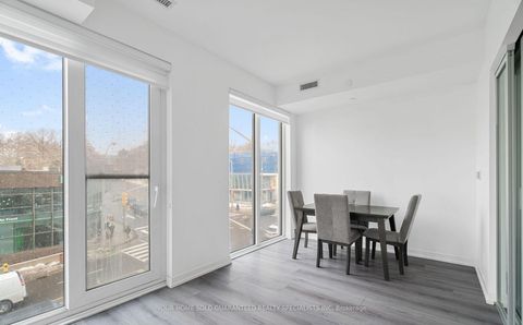 Photo 12 at 331 - 2020 Bathurst Street, Cedarvale, Toronto