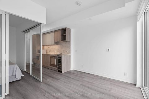 Photo 14 at 331 - 2020 Bathurst Street, Cedarvale, Toronto