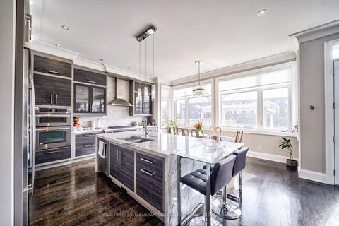 Photo 10 at 267 King High Drive, Beverley Glen, Vaughan