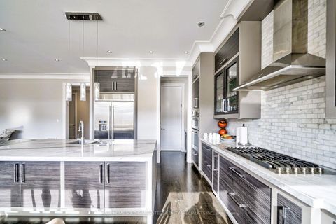 Photo 11 at 267 King High Drive, Beverley Glen, Vaughan