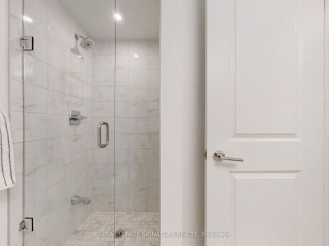 Photo 16 at 301 - 1400 Kingston Road, Cliffside, Toronto