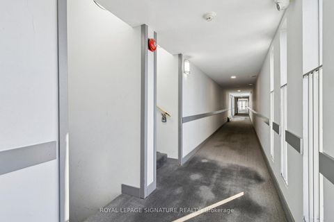 Photo 8 at 720 - 4645 Jane Street, Black Creek, Toronto