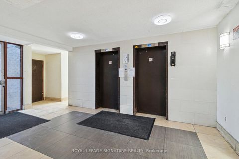 Photo 10 at 720 - 4645 Jane Street, Black Creek, Toronto
