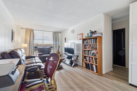 Photo 17 at 720 - 4645 Jane Street, Black Creek, Toronto