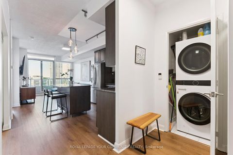 Photo 5 at 1311 - 500 Sherbourne Street, North St. James Town, Toronto