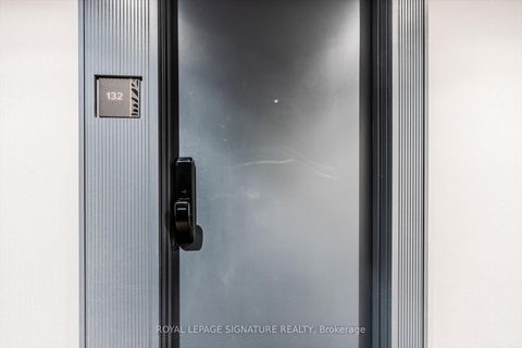 Photo 0 at 132 - 395 Dundas Street W, OA Rural Oakville, Oakville