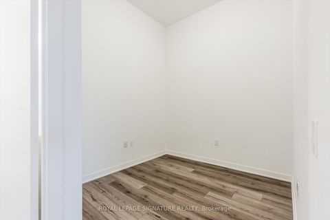 Photo 14 at 132 - 395 Dundas Street W, OA Rural Oakville, Oakville