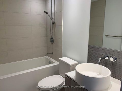 Photo 5 at 726 - 161 Roehampton Avenue, Mount Pleasant West, Toronto