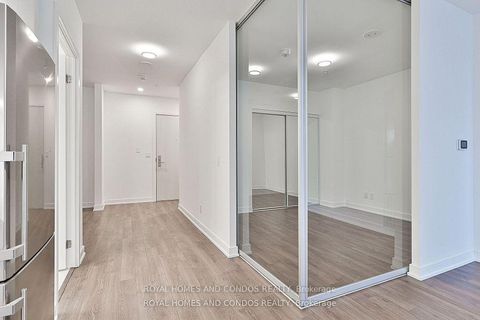 Photo 14 at 402 - 30 Samuel Wood Way, City Centre West, Toronto