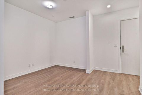 Photo 23 at 402 - 30 Samuel Wood Way, City Centre West, Toronto