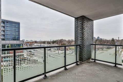 Photo 27 at 402 - 30 Samuel Wood Way, City Centre West, Toronto