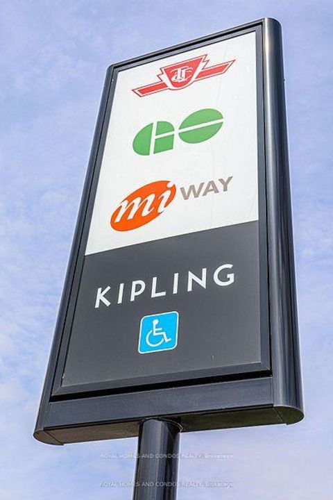 Photo 30 at 402 - 30 Samuel Wood Way, City Centre West, Toronto