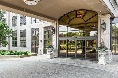 Photo 2 at 511 - 9235 Jane Street, Maple, Vaughan