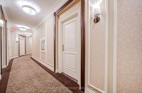 Photo 4 at 511 - 9235 Jane Street, Maple, Vaughan