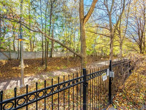 Photo 30 at 505 - 253 Merton Street, Mount Pleasant West, Toronto