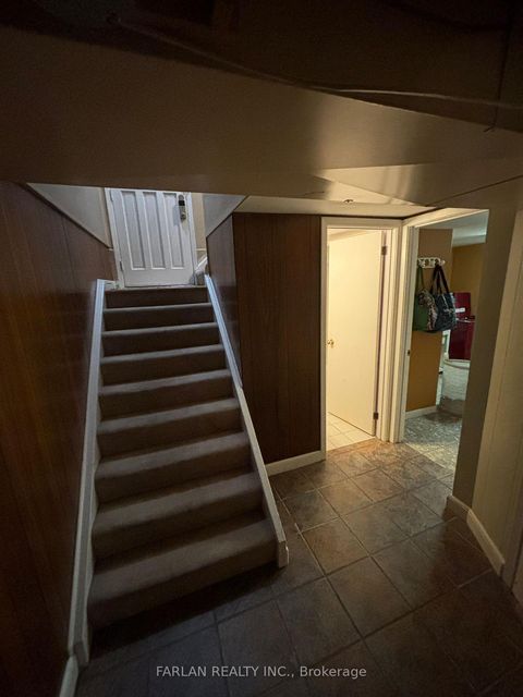 Photo 15 at 38 LAKE Avenue, Oak Ridges Lake Wilcox, Richmond Hill