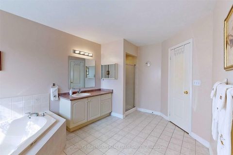 Photo 9 at 29 Emmitt Road, Maple, Vaughan