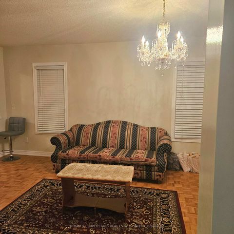 Photo 10 at 29 Emmitt Road, Maple, Vaughan