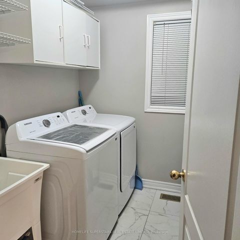 Photo 11 at 29 Emmitt Road, Maple, Vaughan