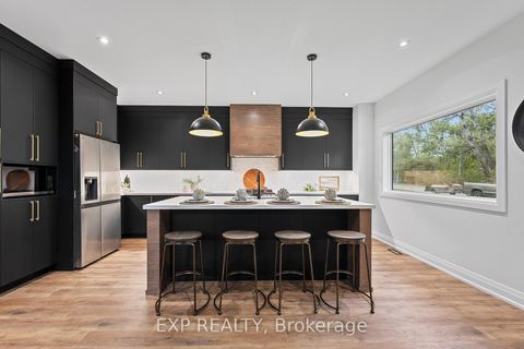 Photo 5 at 168 Berczy Street, Wellington, Barrie