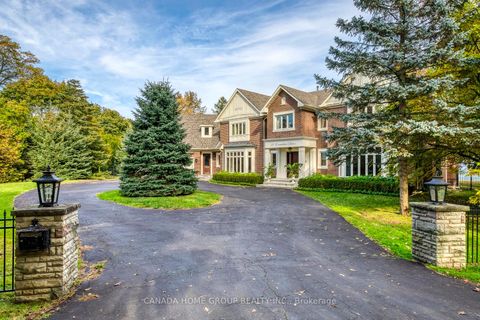 Photo 2 at 21 Ennisclare Drive E, MO Morrison, Oakville