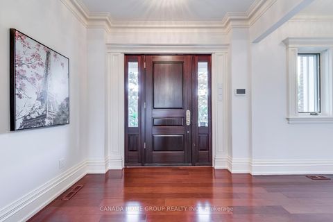 Photo 5 at 21 Ennisclare Drive E, MO Morrison, Oakville