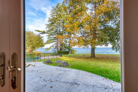 Photo 10 at 21 Ennisclare Drive E, MO Morrison, Oakville