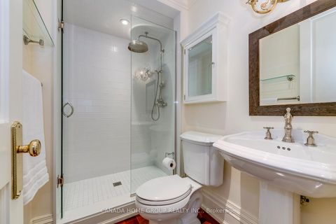 Photo 23 at 21 Ennisclare Drive E, MO Morrison, Oakville