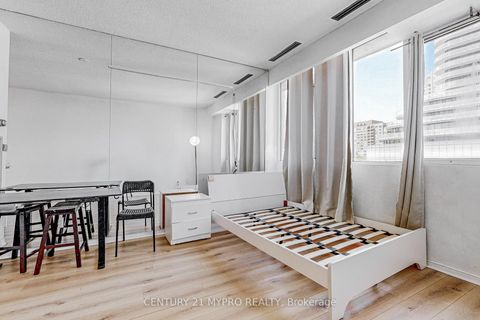 Photo 11 at 401 - 555 Yonge Street, Yonge Corridor, Toronto