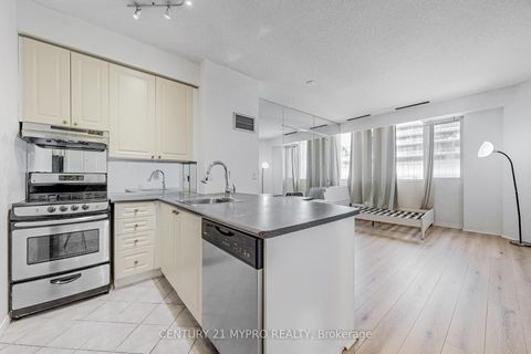 Photo 13 at 401 - 555 Yonge Street, Yonge Corridor, Toronto