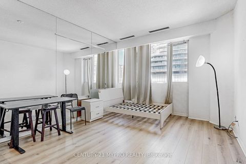 Photo 17 at 401 - 555 Yonge Street, Yonge Corridor, Toronto