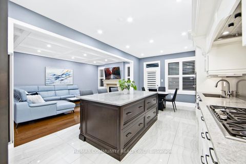 Photo 10 at 7 Seager Street, Rural Richmond Hill, Richmond Hill